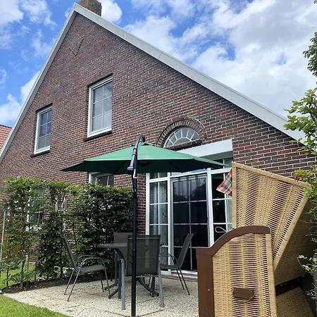 Reihenhaeuser In Strackholt Daire