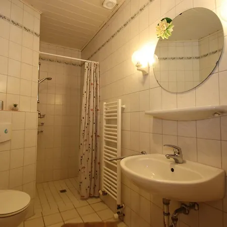 Reihenhäuser In Strackholt Grossefehn